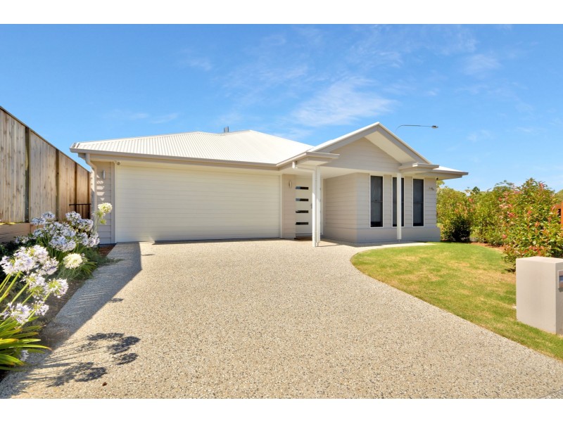 1 Dawn Drive, Glenvale QLD 4350