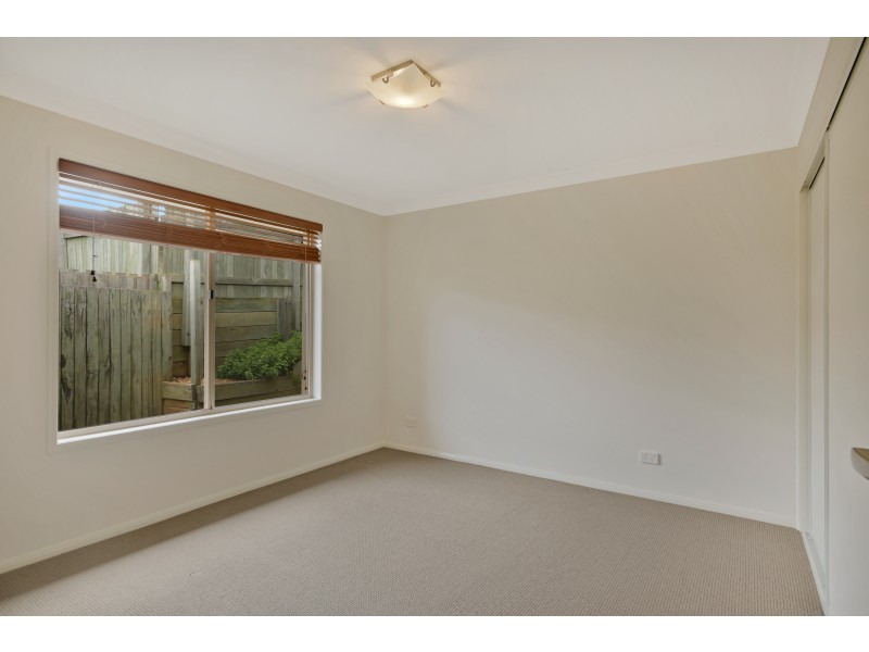 Unit 1/14 Mason Court, Kearneys Spring QLD 4350