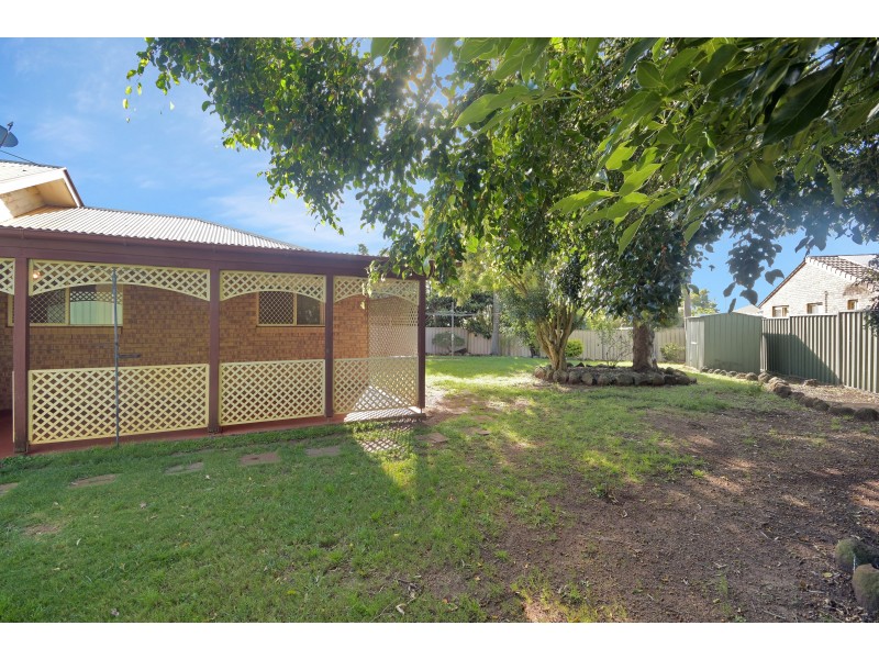 3 Blueberry Ash Court, Glenvale QLD 4350