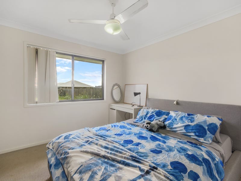 Unit 2/27 Weebah Place, Cambooya QLD 4358