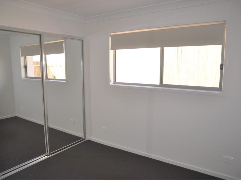 Unit 2/17 Diva Lane, Glenvale QLD 4350