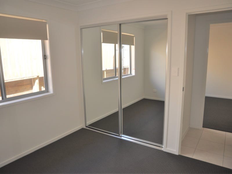 Unit 2/17 Diva Lane, Glenvale QLD 4350