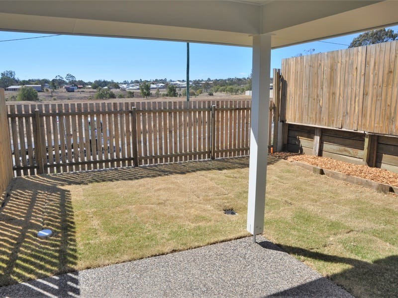 Unit 2/17 Diva Lane, Glenvale QLD 4350