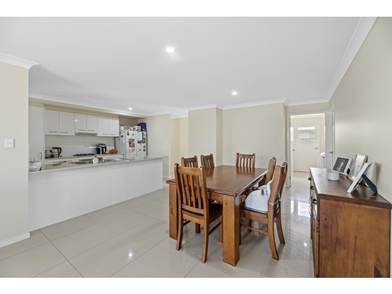 14 Mia Street, Wyreema QLD 4352