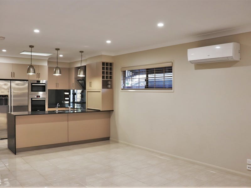 Unit 2/191A Alderley Street, Rangeville QLD 4350