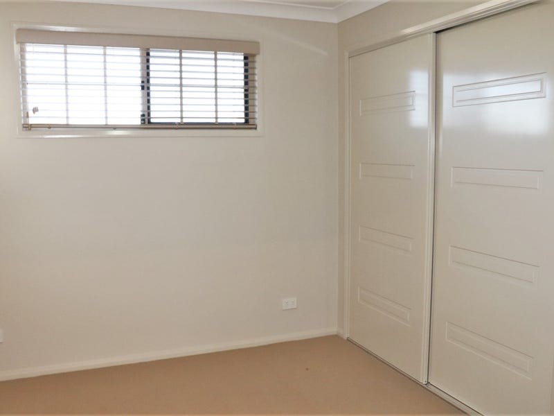 Unit 2/191A Alderley Street, Rangeville QLD 4350