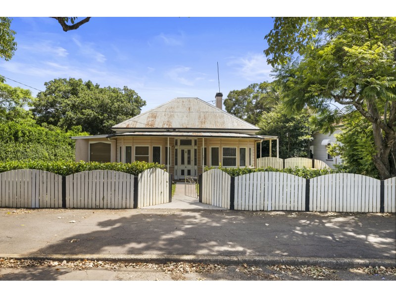 121 James Street, East Toowoomba QLD 4350
