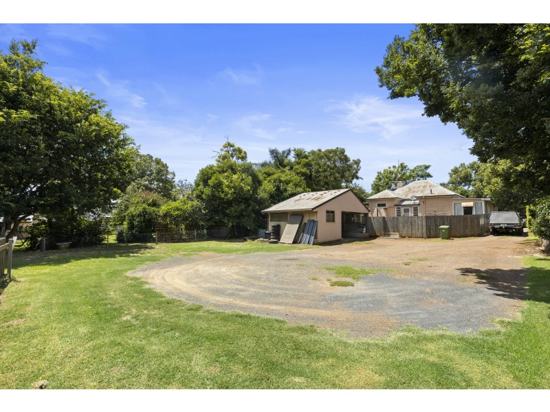 121 James Street, East Toowoomba QLD 4350