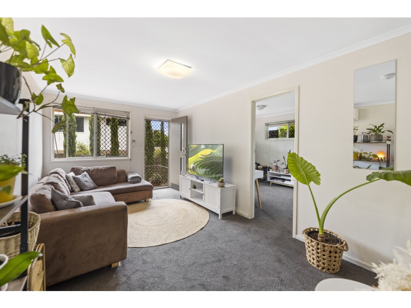 22 Tourist Road, East Toowoomba QLD 4350