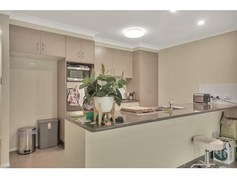 4 Graves Drive, Kearneys Spring QLD 4350