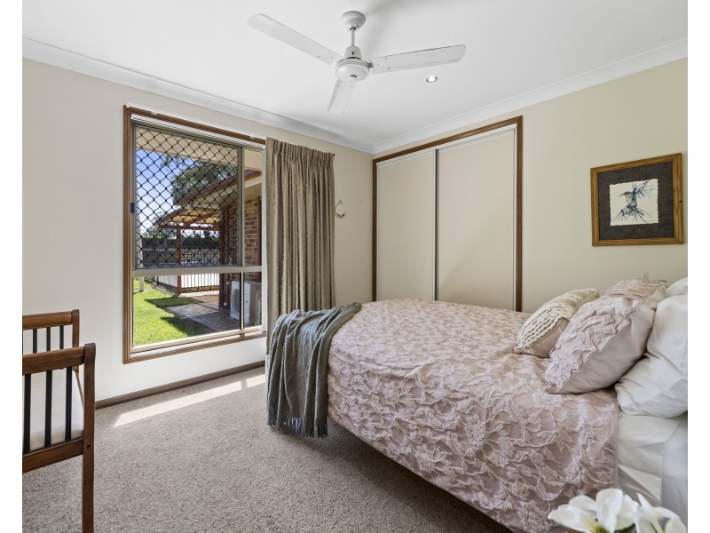 15 Rebecca Street, Glenvale QLD 4350