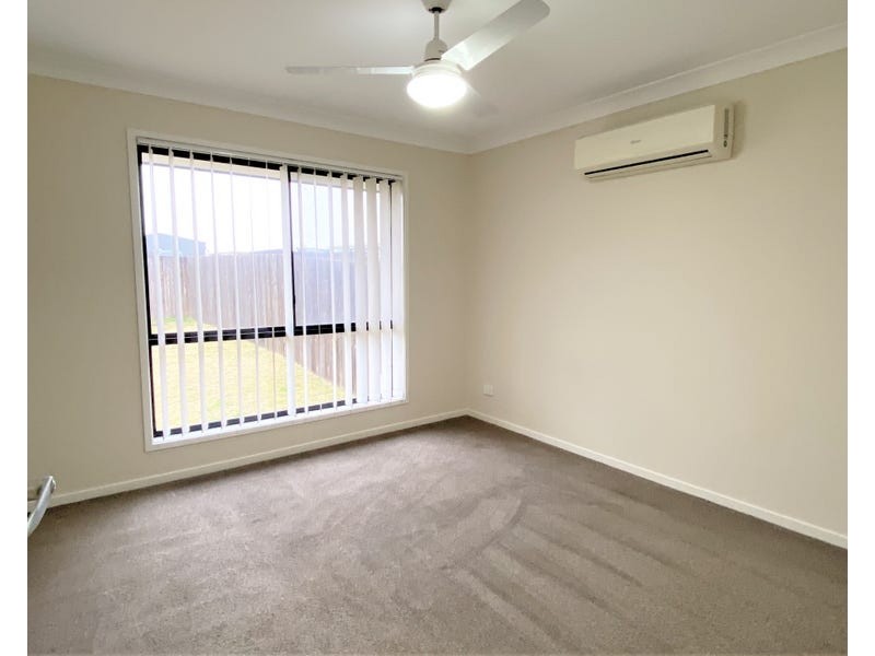 Unit 1/4 Wongalee Place, Cambooya QLD 4358