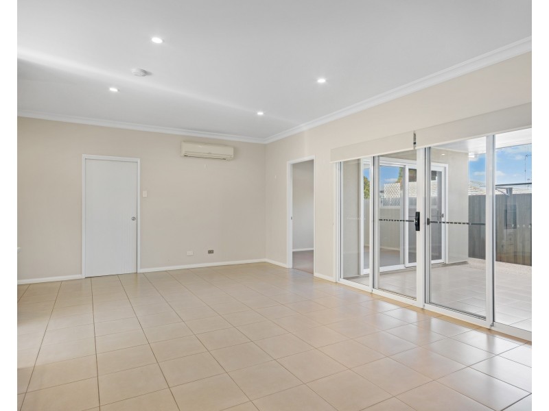 Unit 2/79 South Street, Rangeville QLD 4350