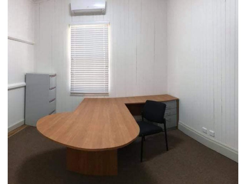 Suite 3/120 James Street, South Toowoomba QLD 4350