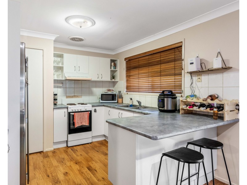 27 McFarlane Street, Wilsonton QLD 4350
