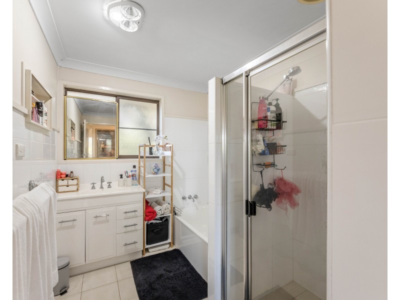 27 McFarlane Street, Wilsonton QLD 4350