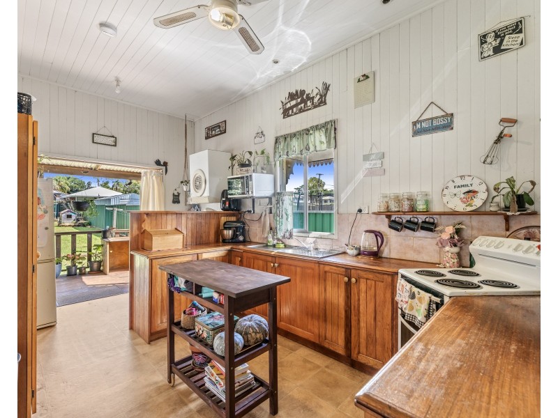 36 Charles Street, Newtown QLD 4350