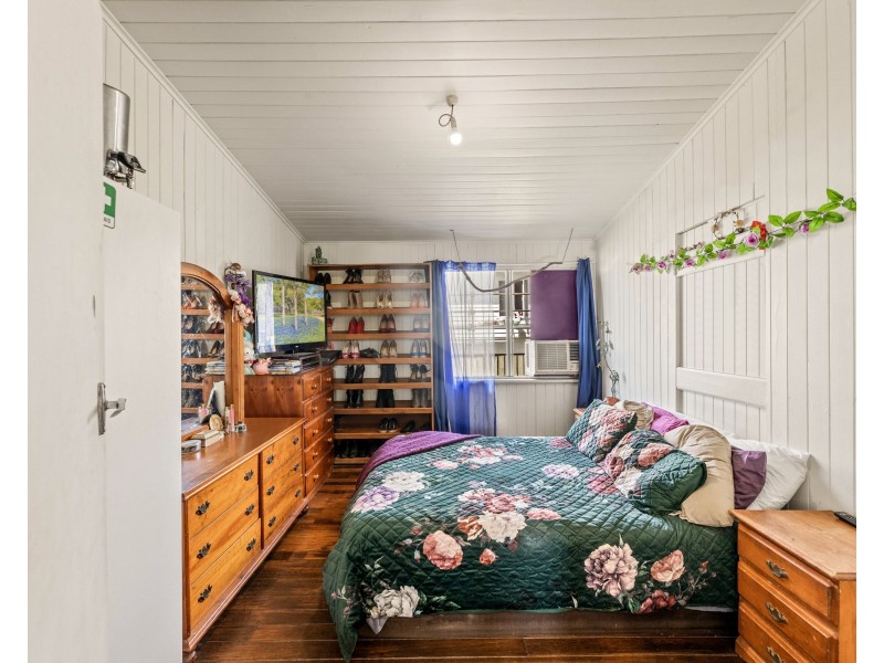 36 Charles Street, Newtown QLD 4350