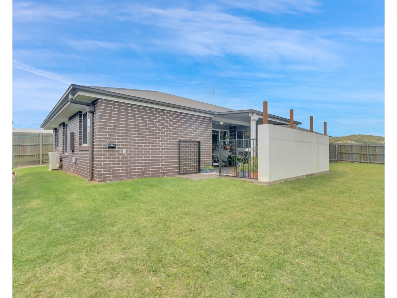 35 Edwin Street, Westbrook QLD 4350