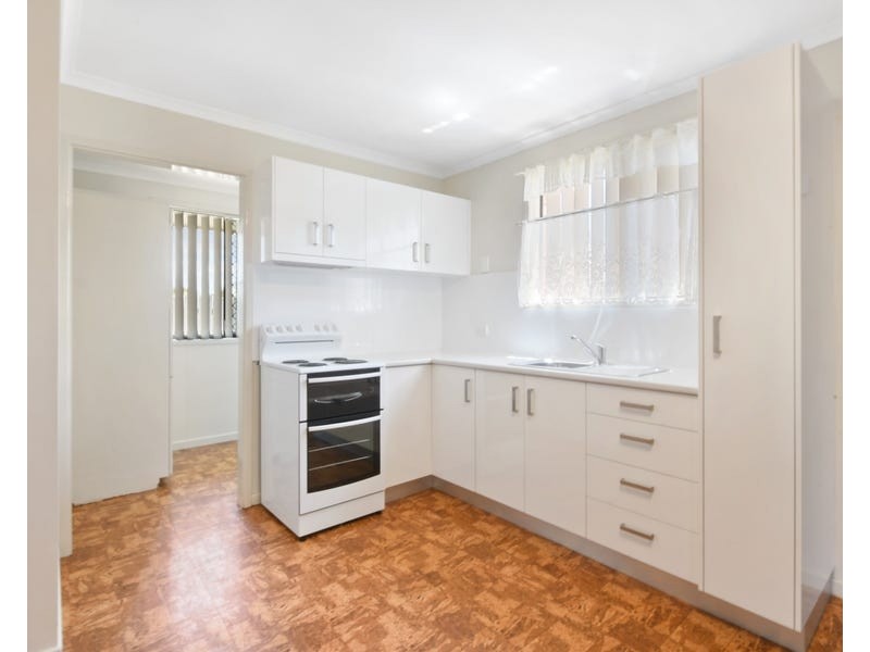 Unit 2/13 Dumba Street, Harristown QLD 4350