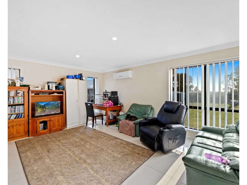 4 Weebah Place, Cambooya QLD 4358