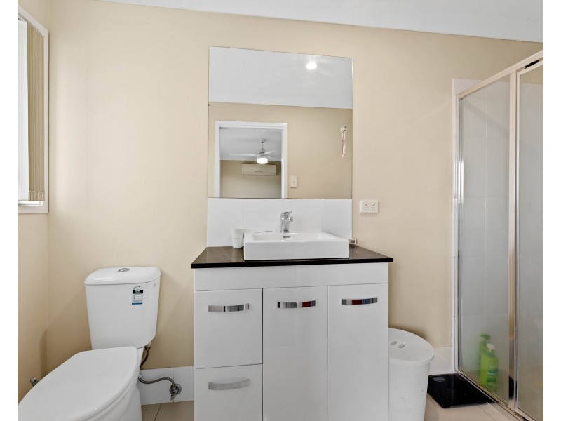 4 Weebah Place, Cambooya QLD 4358