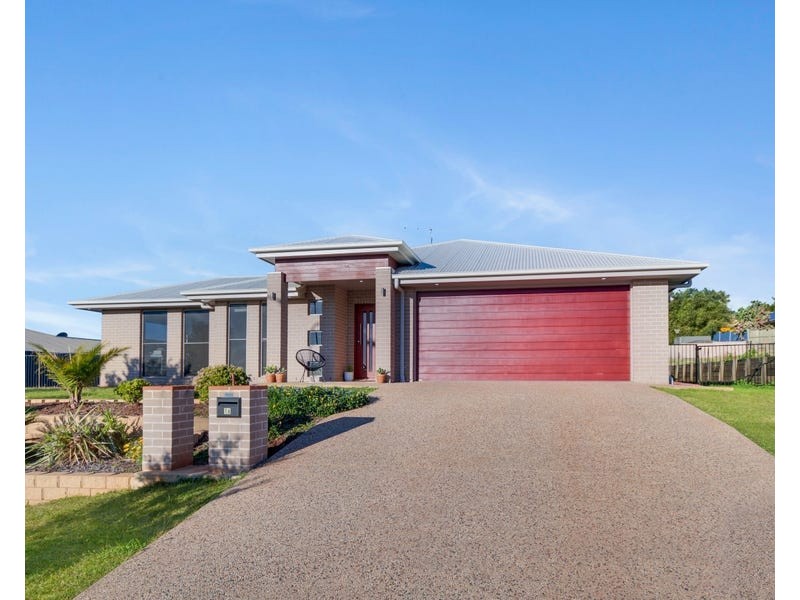 16 Maculan Crescent, Westbrook QLD 4350