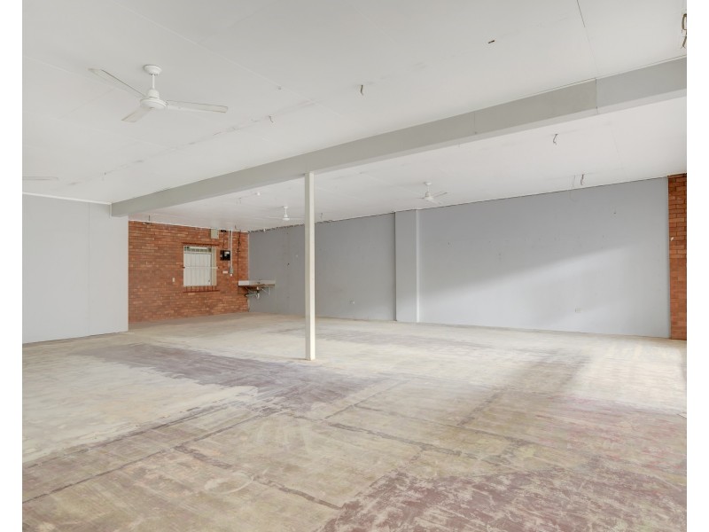 Shop 2/8 Hume Street, North Toowoomba QLD 4350