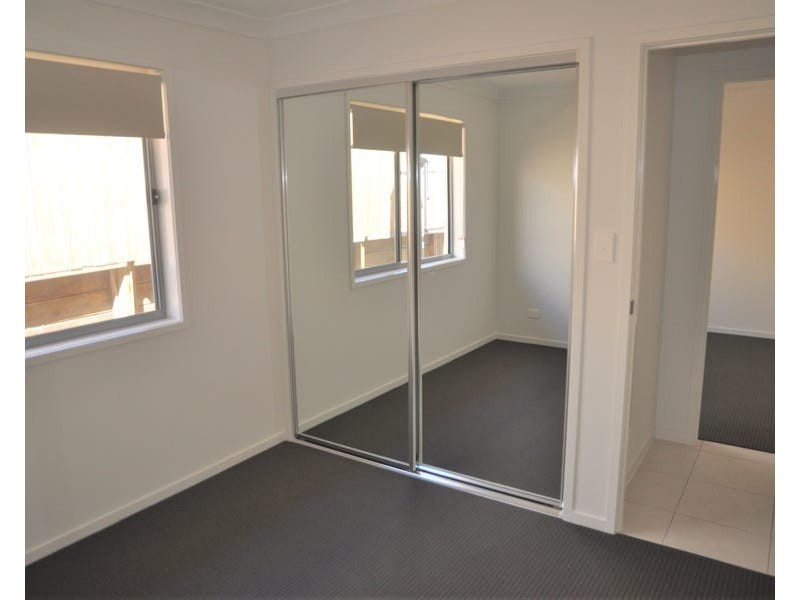 Unit 2/17 Diva Lane, Glenvale QLD 4350