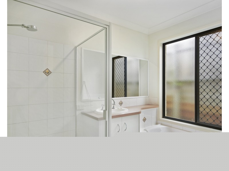 Unit 2/26 Hoepper Street, Kearneys Spring QLD 4350