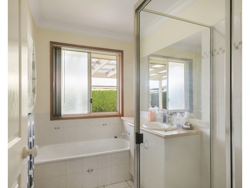 28 Patron Court, Glenvale QLD 4350