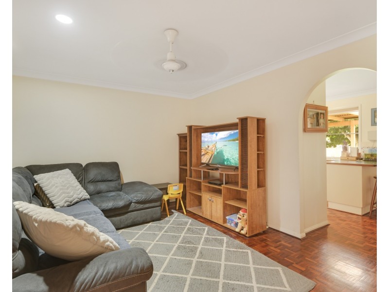8 Degan Court, Middle Ridge QLD 4350