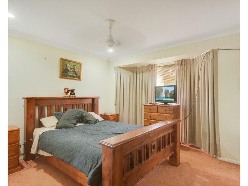 8 Degan Court, Middle Ridge QLD 4350