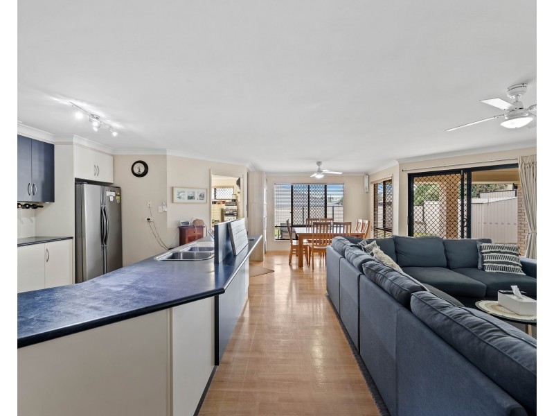 8 Wildcard Drive, Glenvale QLD 4350