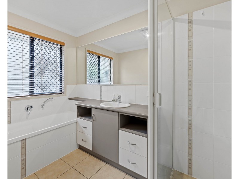 8 Wildcard Drive, Glenvale QLD 4350