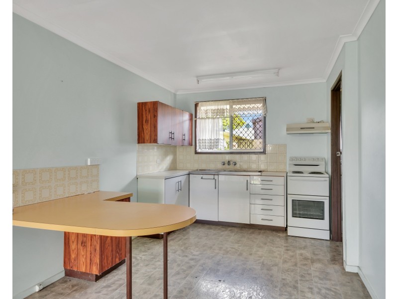 Unit 2/12 Paradise Street, Harristown QLD 4350