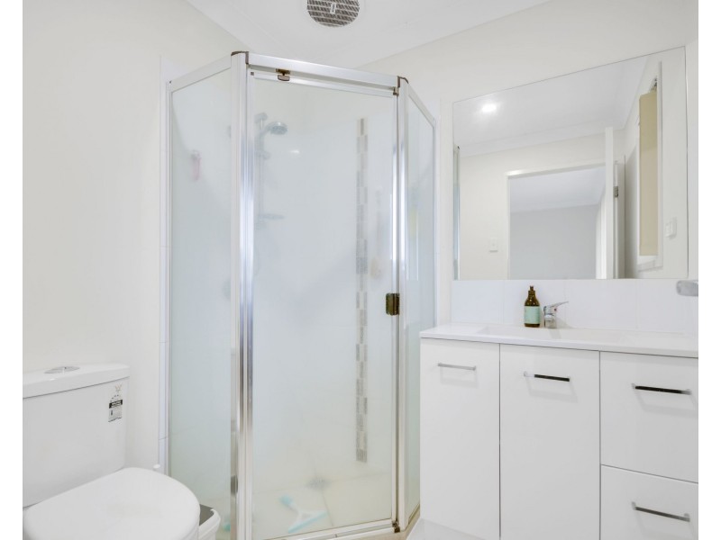 Unit 2/1 Carnamah St, Cambooya QLD 4358