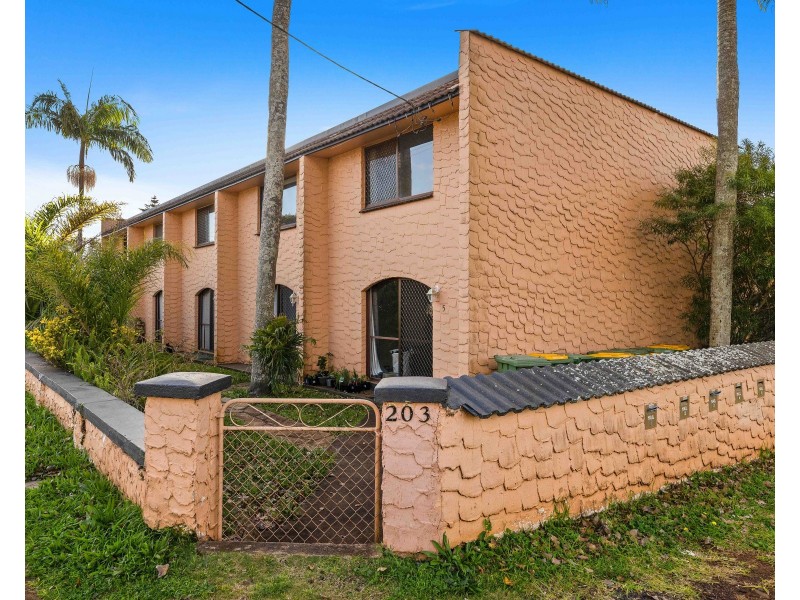 Unit 5/203 Campbell Street, Newtown QLD 4350