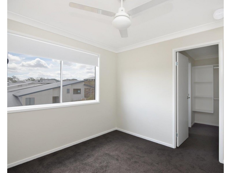Unit 2/12 Kershaw Close, Cranley QLD 4350