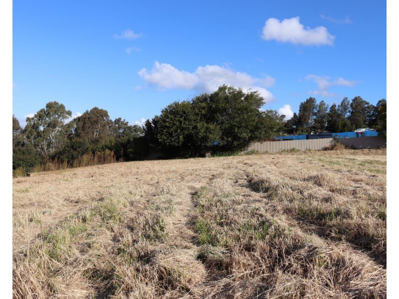 4 Vanity Street, Rockville QLD 4350