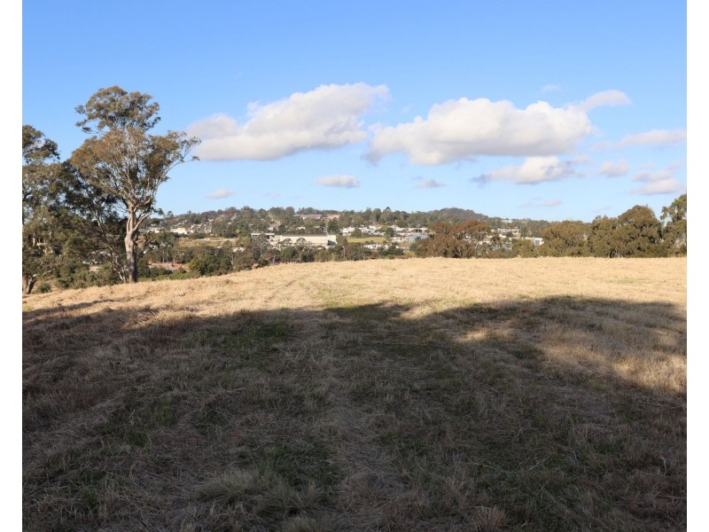 4 Vanity Street, Rockville QLD 4350