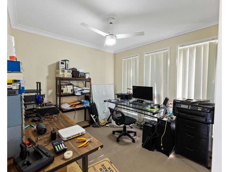 8 Kensei Street, Wyreema QLD 4352