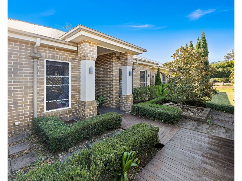 13 Cook Court, Highfields QLD 4352