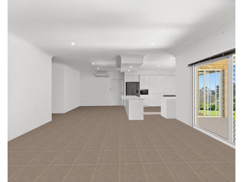 13 Cook Court, Highfields QLD 4352