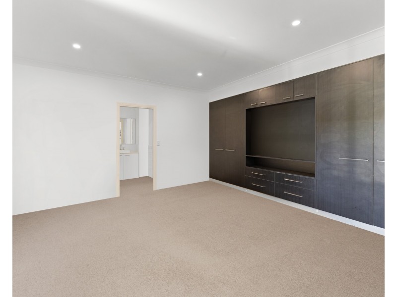 13 Cook Court, Highfields QLD 4352