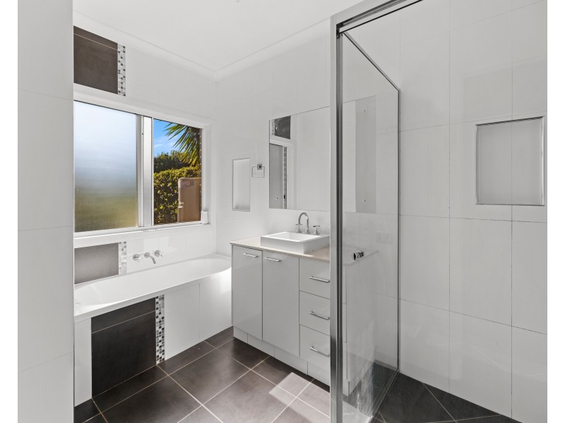 13 Cook Court, Highfields QLD 4352