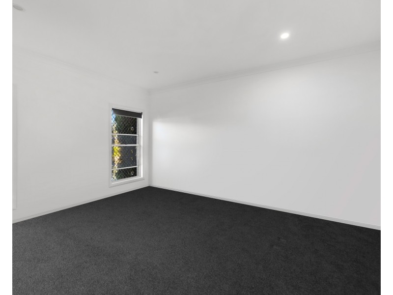 13 Cook Court, Highfields QLD 4352