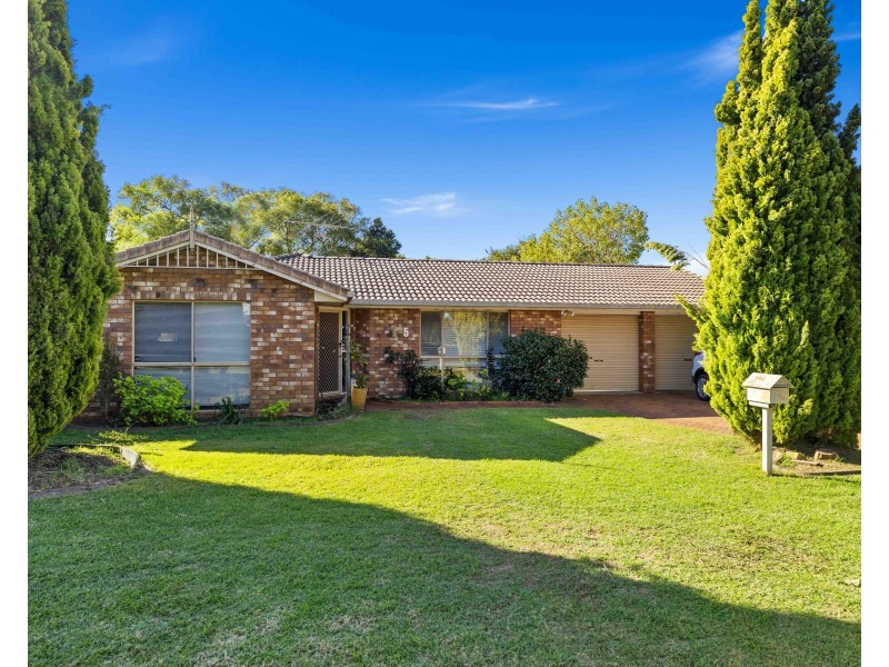 5 Carmen Street, Kearneys Spring QLD 4350