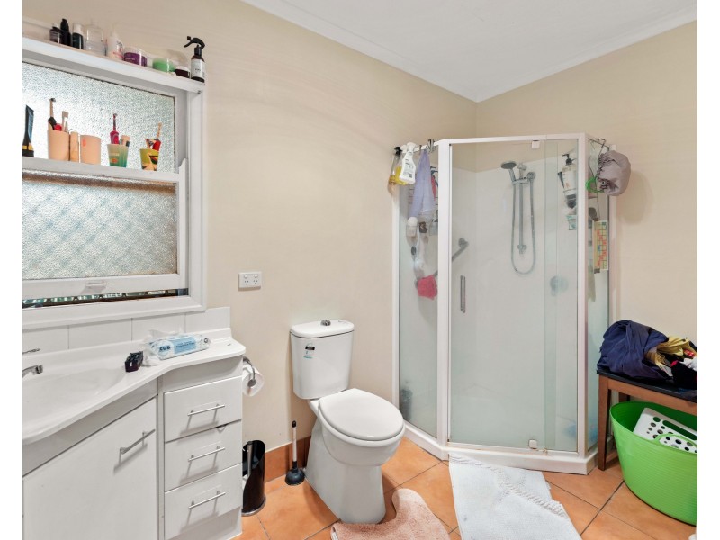 49 Croxley Street, Harristown QLD 4350