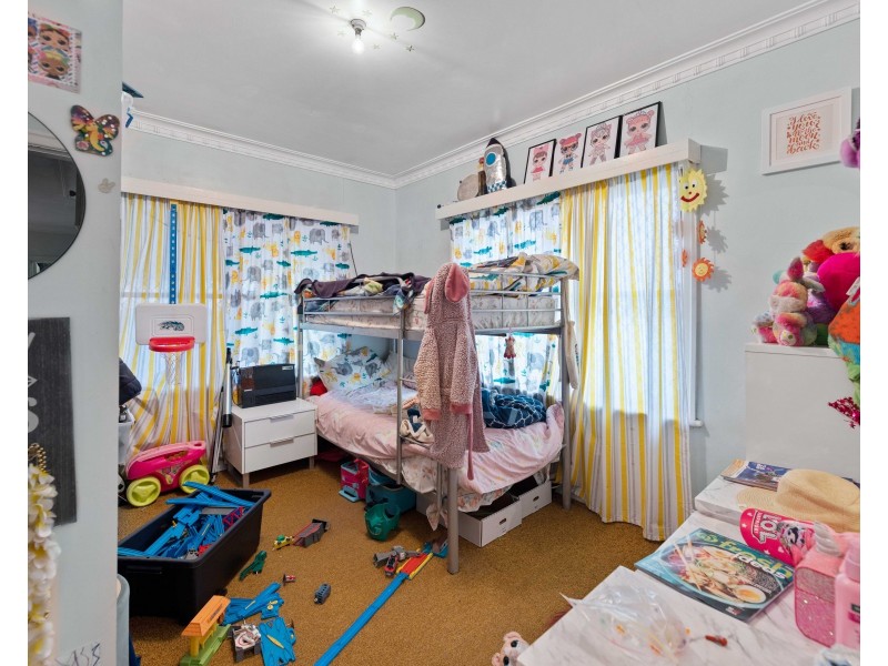 49 Croxley Street, Harristown QLD 4350